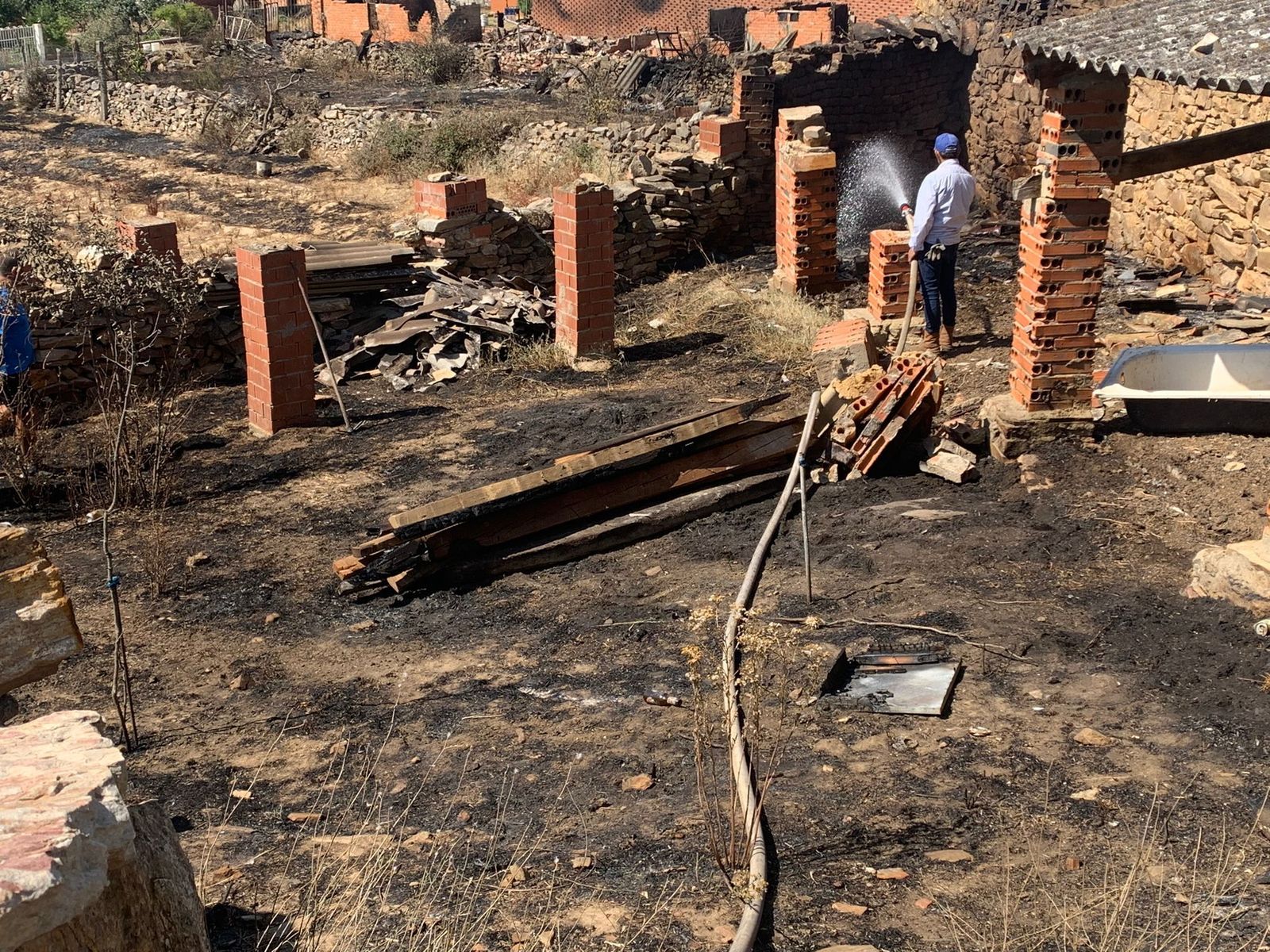 tras-el-horror-la-deslacion-en-zamora-foto-rafael-lorenzo-40