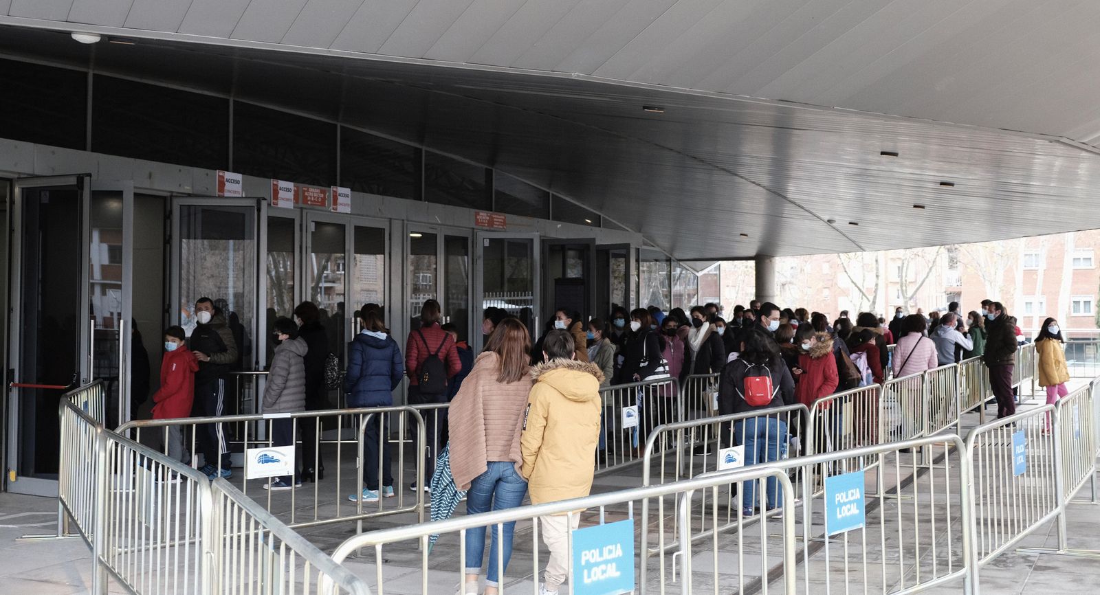 Vacunación en el Multiusos (3)