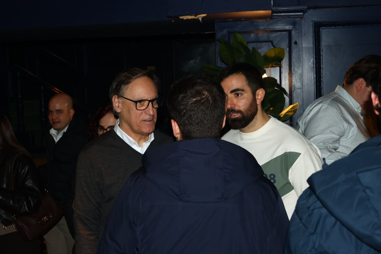 Carlos García Carbayo y Ángel Porras participan en un encuentro con jóvenes