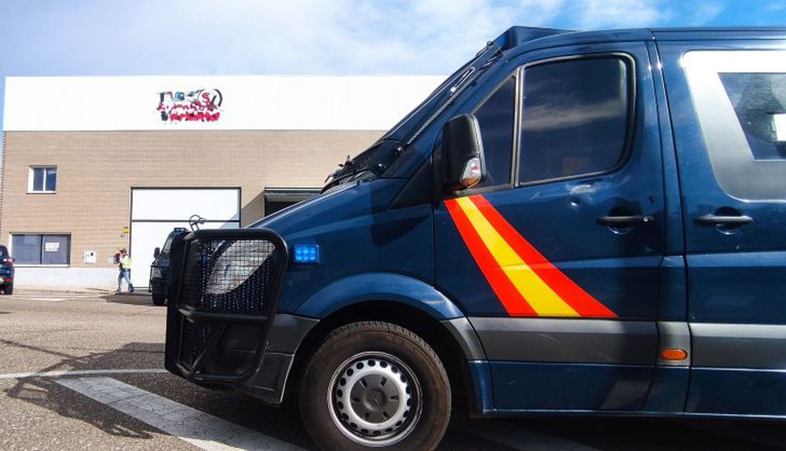 Operación policial en el polígono de Los Villares (5)