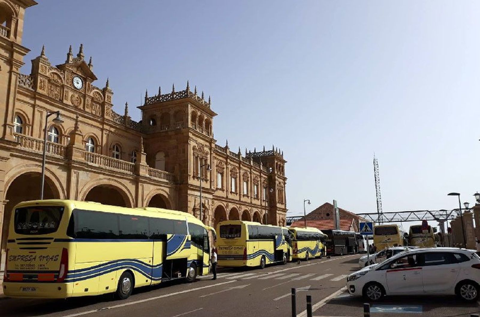 Autobus estacion trenes Autobus estacion trenes