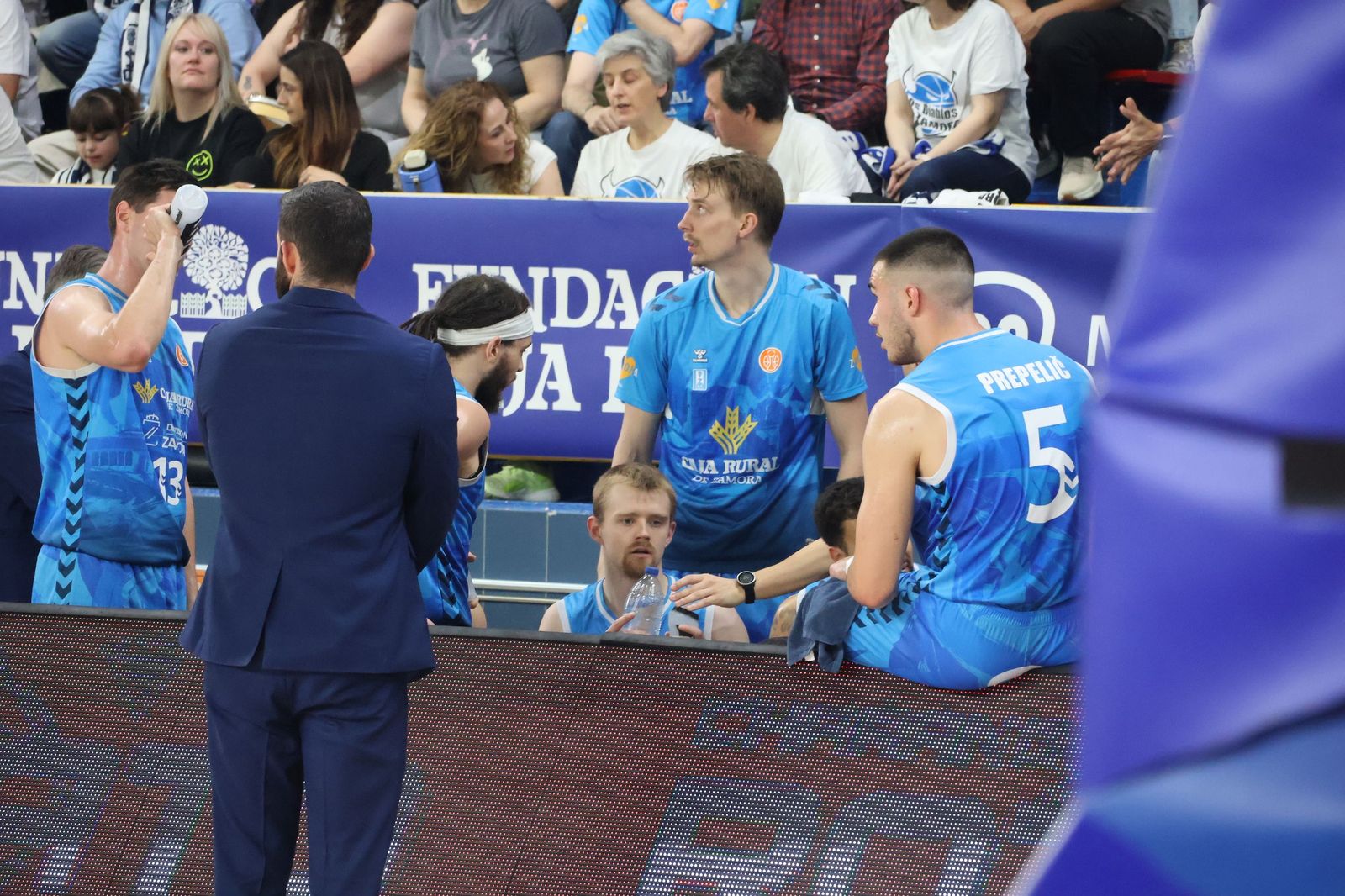 GALERÍA | El encuentro entre el CB Zamora y el Mallorca Basket, en imágenes