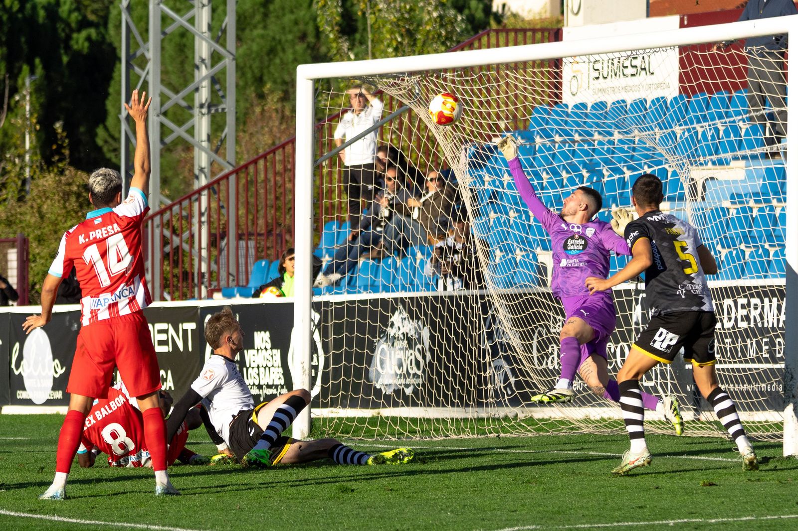 Unionistas - Lugo. Estadio Reina Sofía