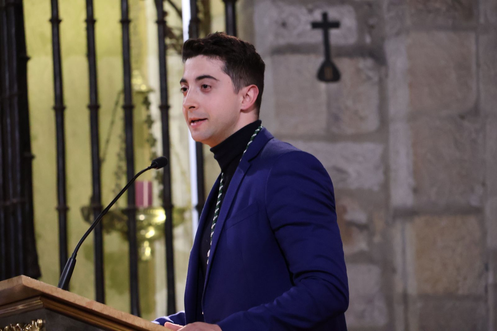 entrada-de-nuevos-hermanos-de-la-vera-cruz-5