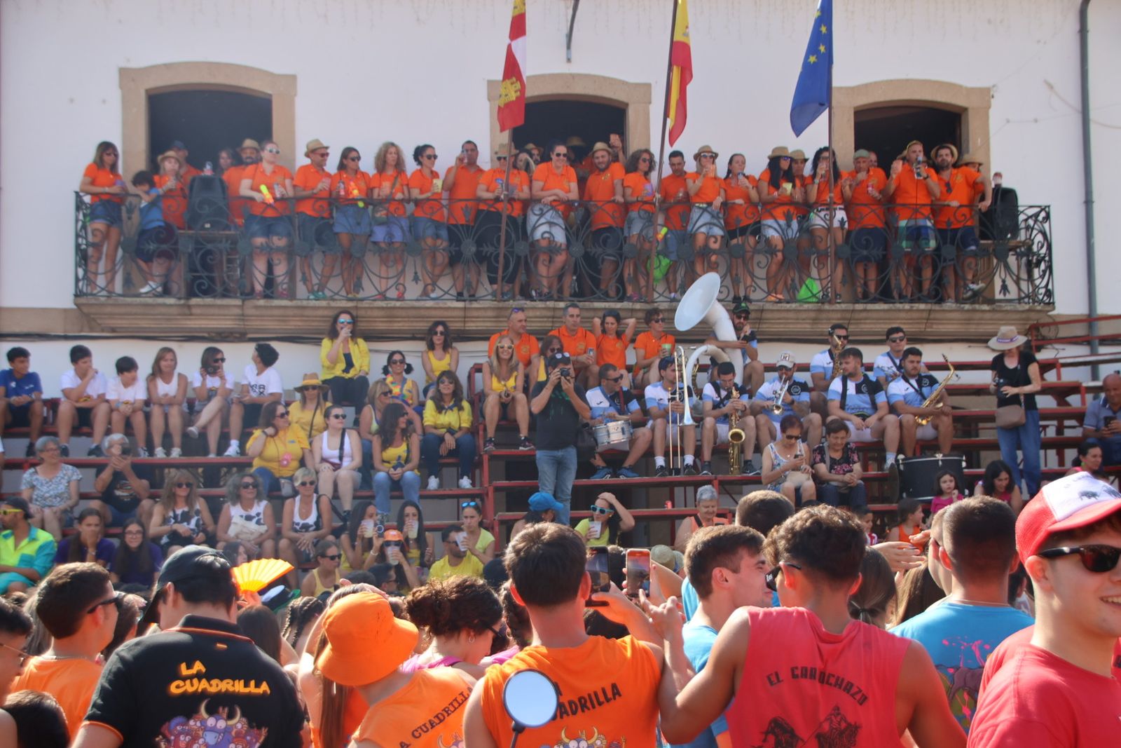 Lumbrales, encuentro de peñas, chupinazo