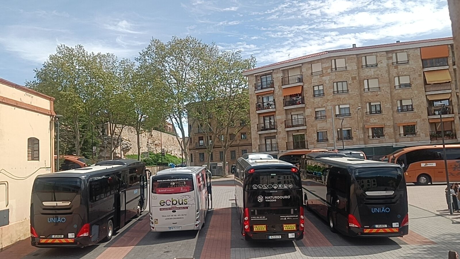 Autobuses centro de recepción de visitantes en Salamanca  (1).jpg