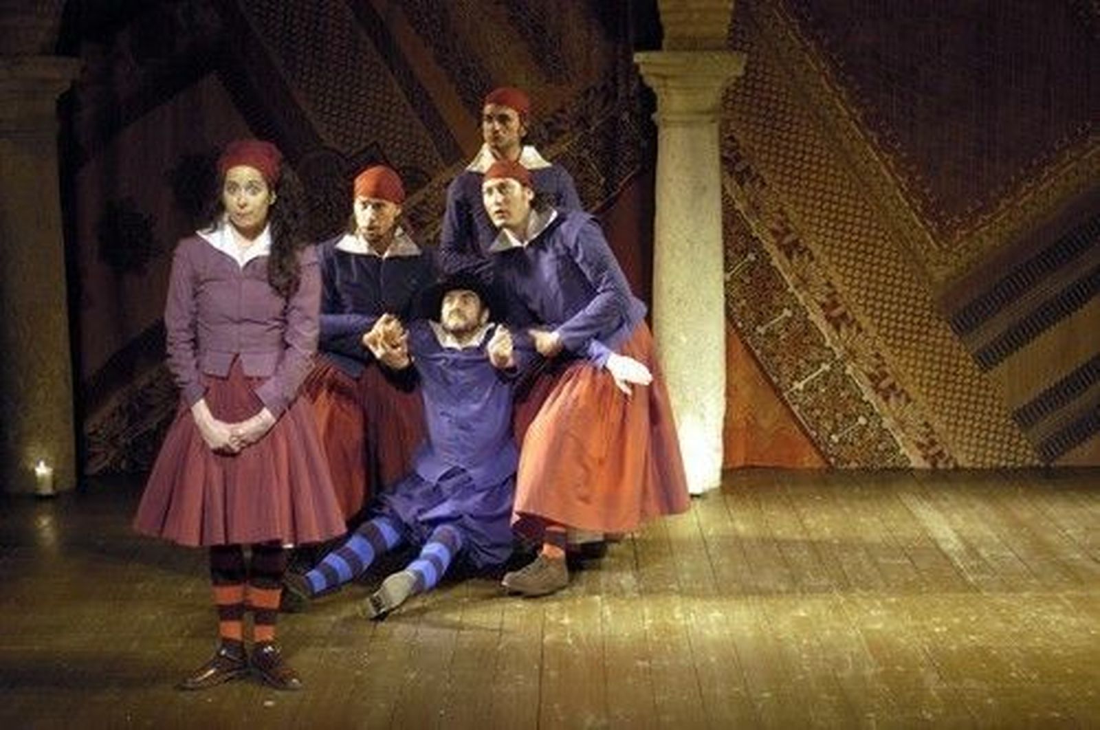 Nao d'Amores interpreta el 'Auto de la Sibila Casandra'