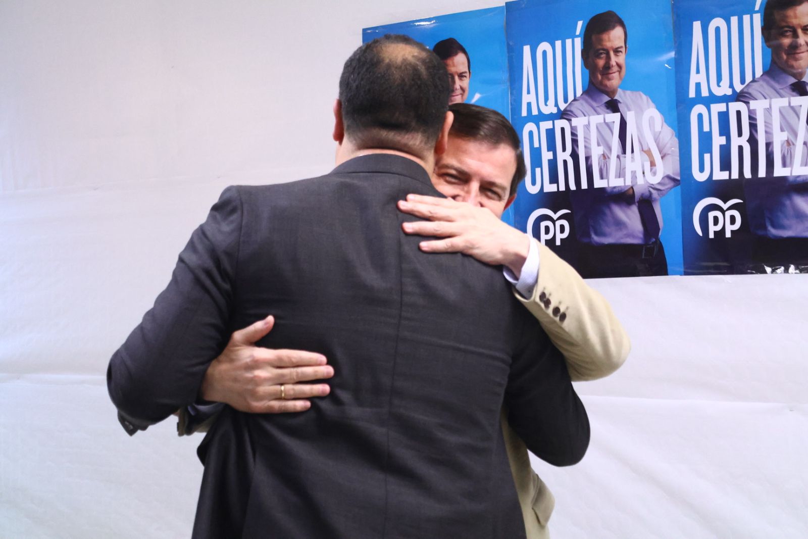 Alfonso Fernández Mañueco visita Santa Marta