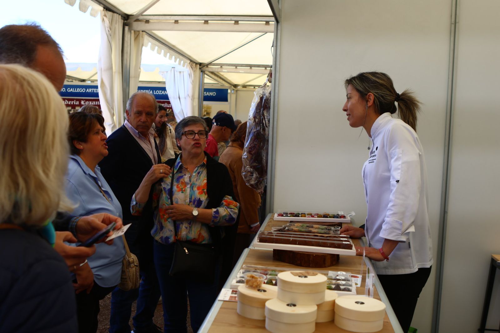 Ledesma ensalza la tradición salmantina con su Feria Alimentaria y Muestra Artesana