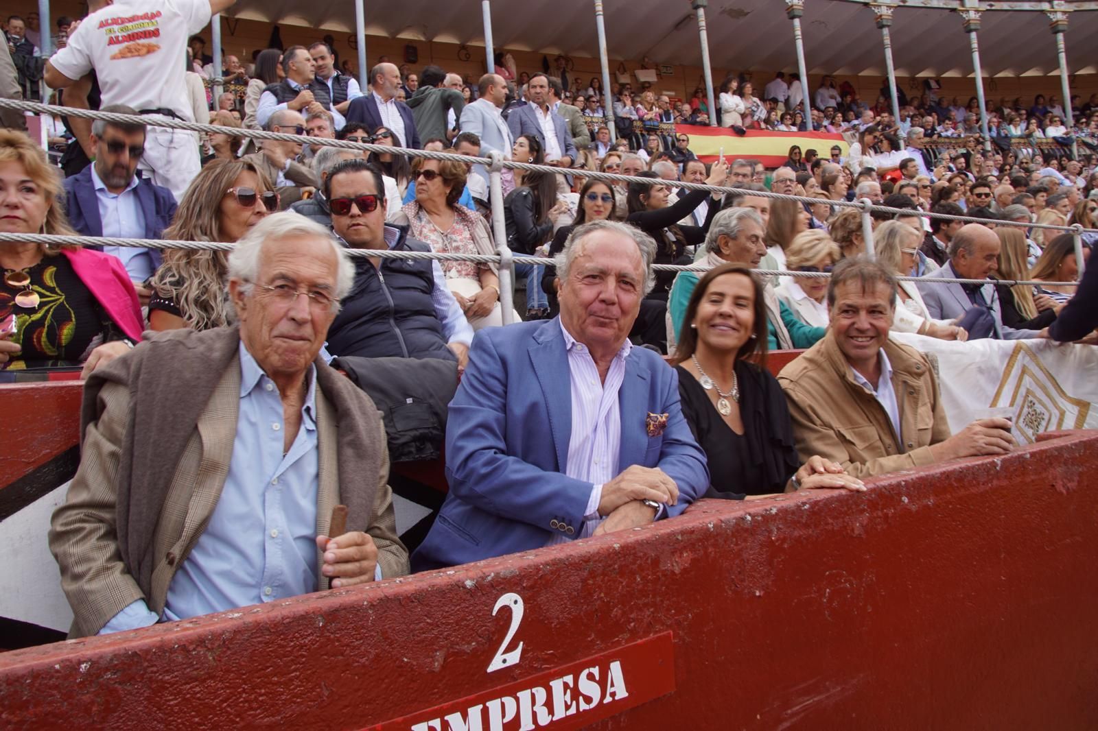 resumen-fotografico-del-ambiente-en-los-tendidos-de-la-glorieta-durante-la-corrida-concurso-22-de-septiembre-fotos-juanes-57