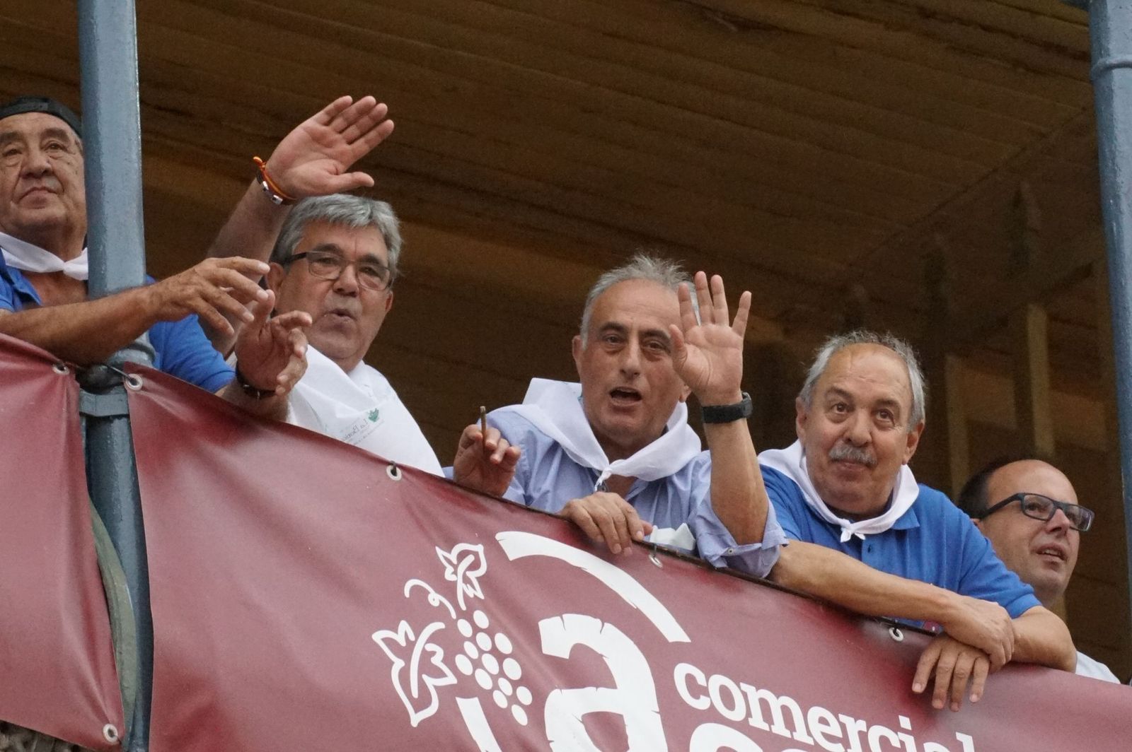 Gran ambiente en La Glorieta para la tarde de toros de Morante de la Puebla, Ismael Martín y Marco Pérez