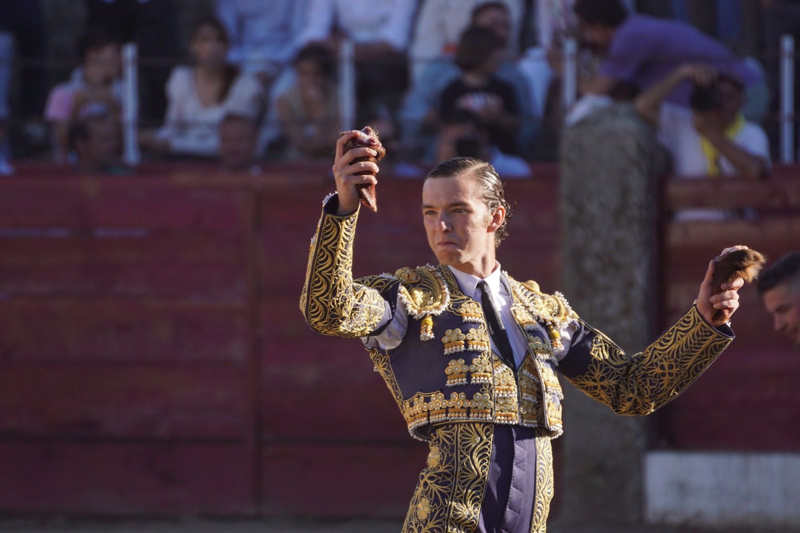 whatsapp-image-2024-06-02-at-22-11-54-1