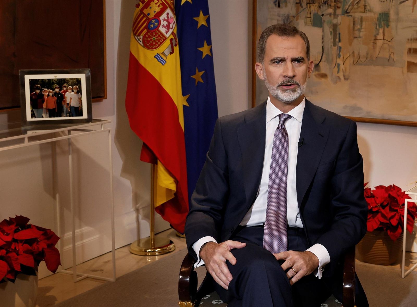 El Rey Felipe VI ofrece su tradicional discurso de Nochebuena desde el Palacio de la Zarzuela, a 24 de diciembre de 2021. FOTO EP