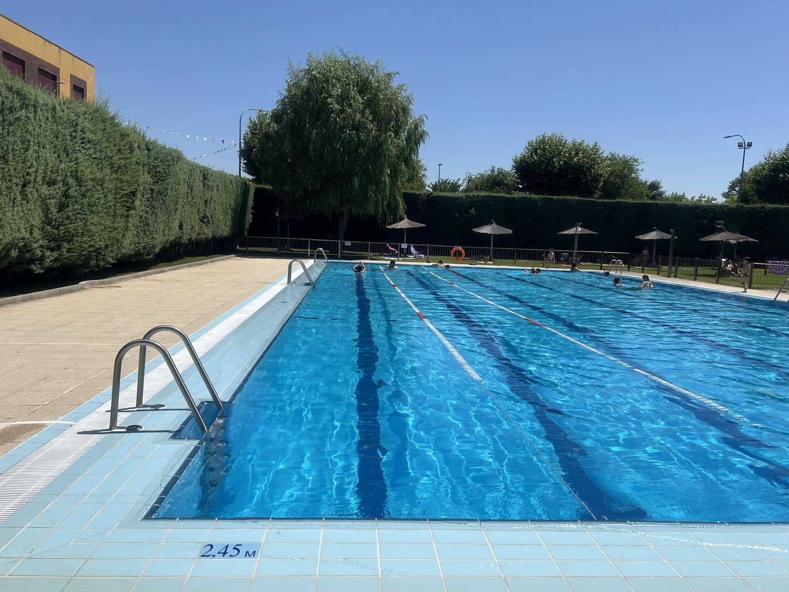 Piscina de Carbajosa. Piscina de Carbajosa.
