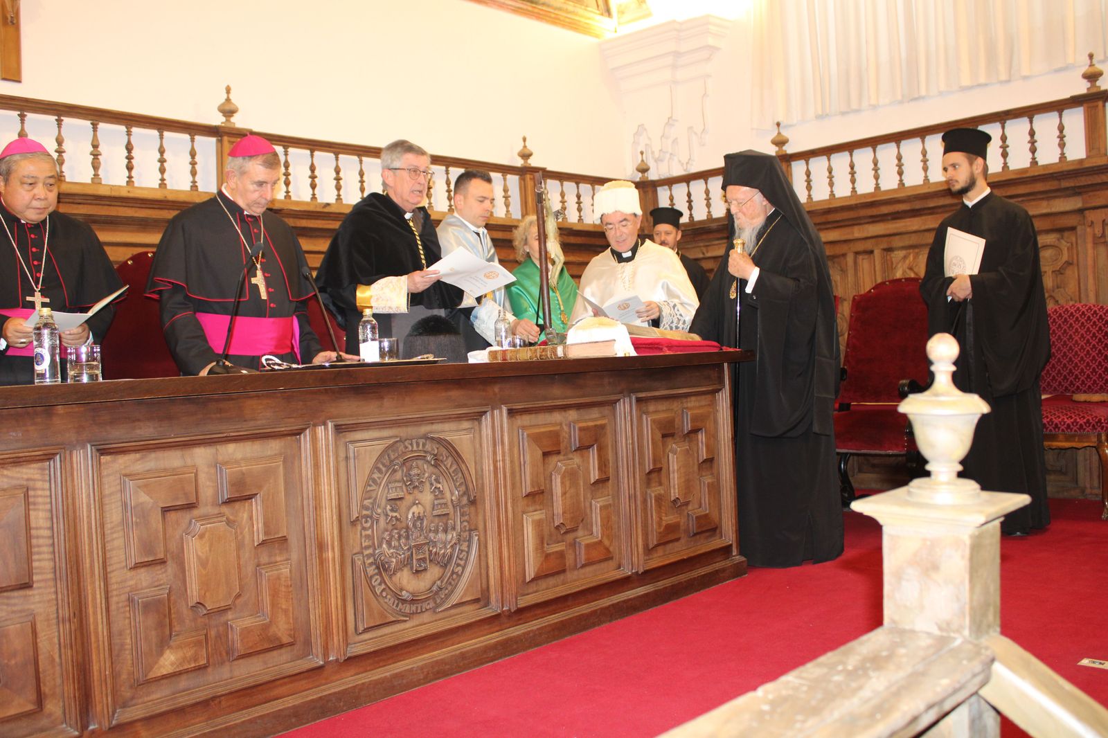 investidura-como-doctor-honoris-causa-de-la-universidad-pontific-12