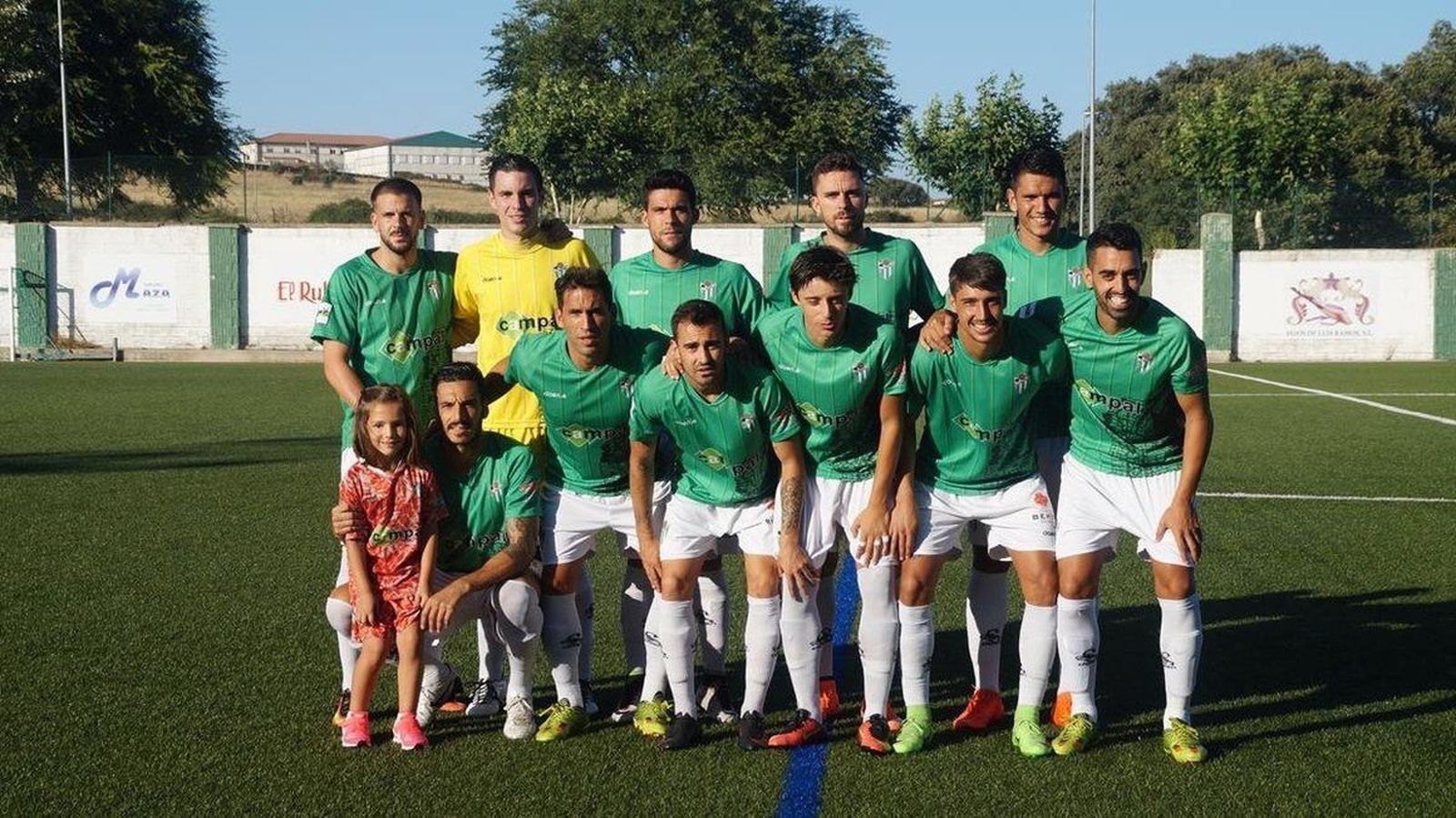 El Guijuelo ya apunta a su debut en la competición liguera ante el Rápido de Bouzas