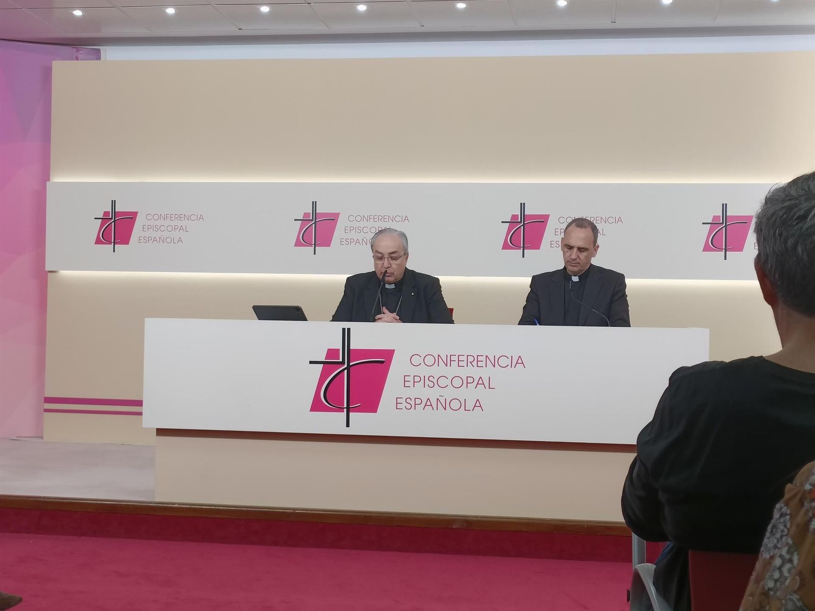 Rueda de prensa del secretario general de los obispos españoles.   EUROPA PRESS