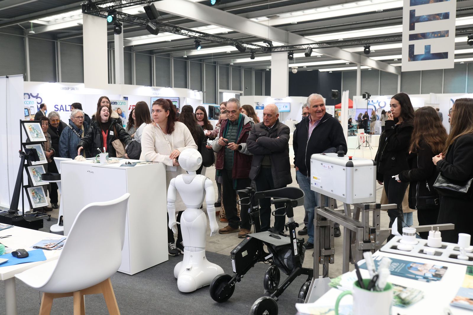 Fitecu invita a utilizar la IA para pasar “de una medicina reactiva a la proactiva”