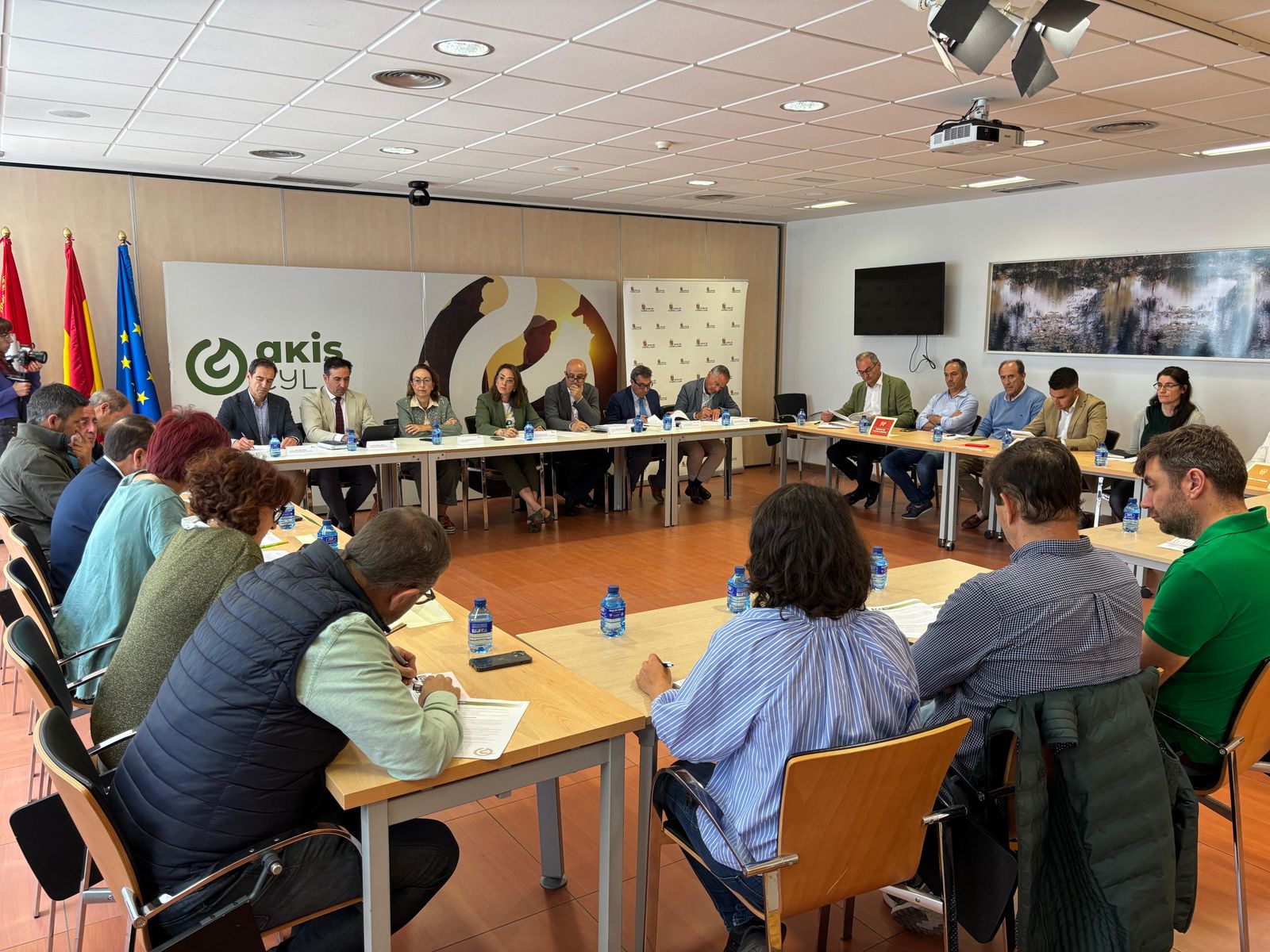 La Junta destinará casi 7 millones de euros a potenciar el sector agroalimentario en la Comunidad