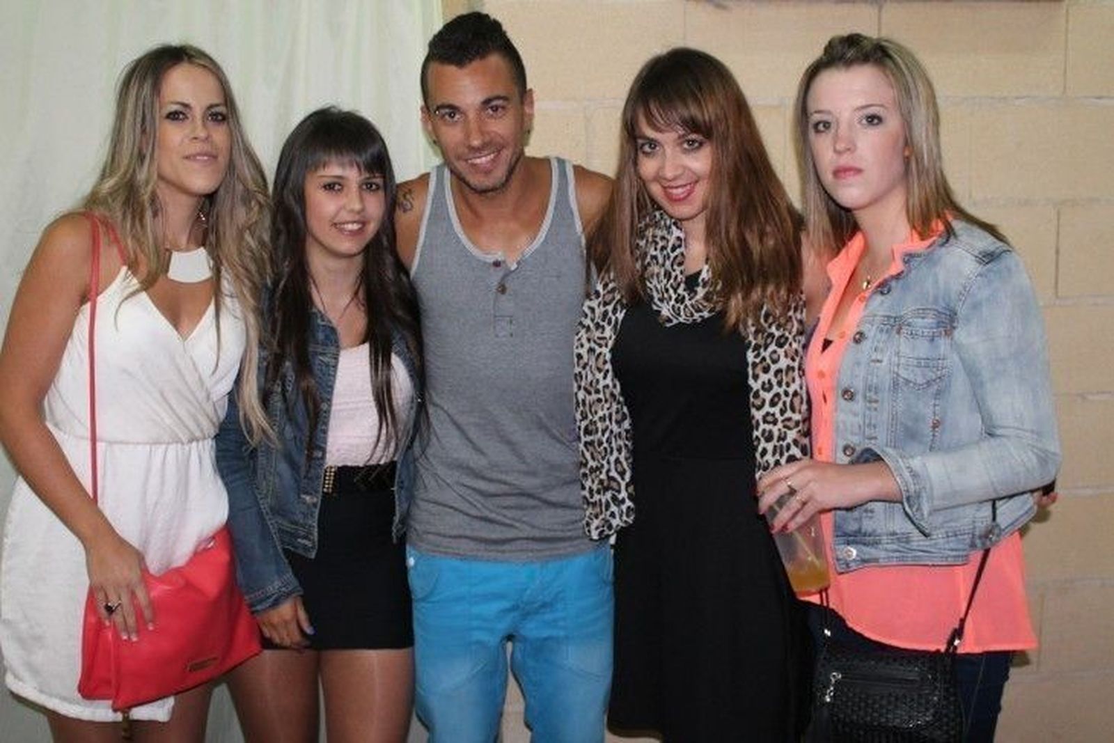 El cantautor Sergio Contreras anima las fiestas