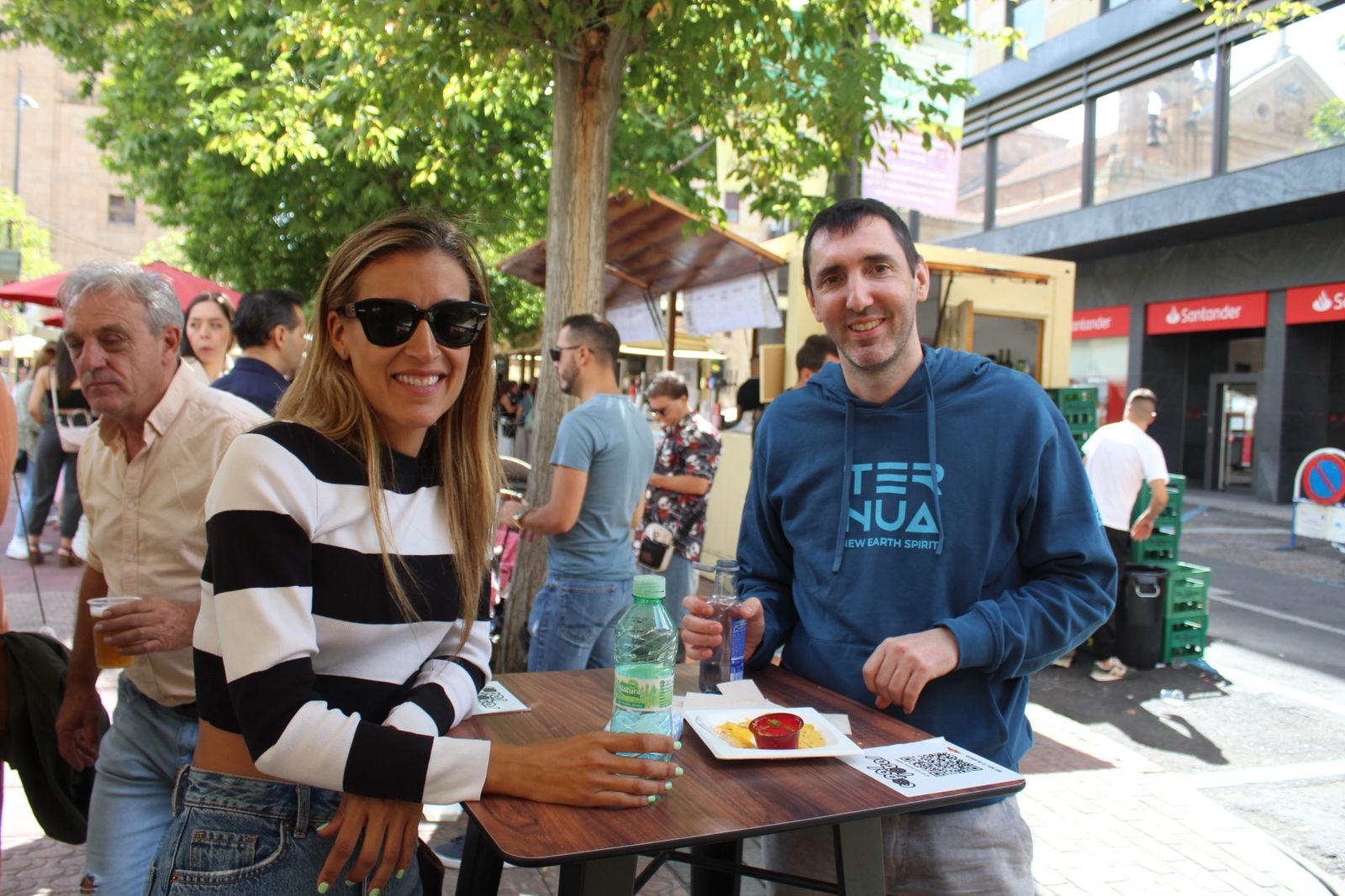 Ambiente en la Feria de Día en el mediodía de este viernes