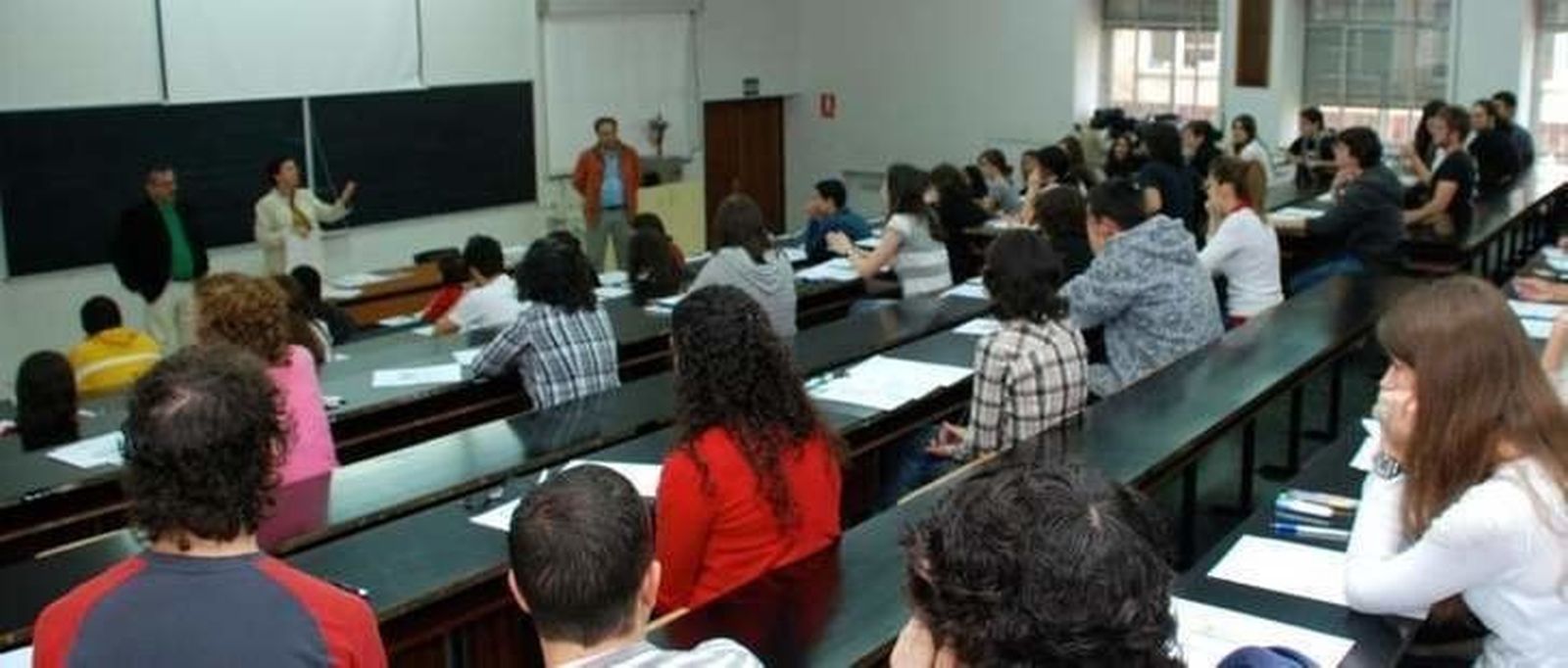 ANPE pide convertir al profesorado en “uno de los pilares” del pacto por la Educación ANPE pide convertir al profesorado en “uno de los pilares” del pacto por la Educación