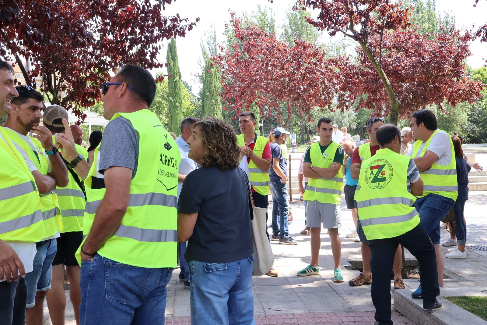 Marcha silenciosa en homenaje a David Lafoz (6).JPG