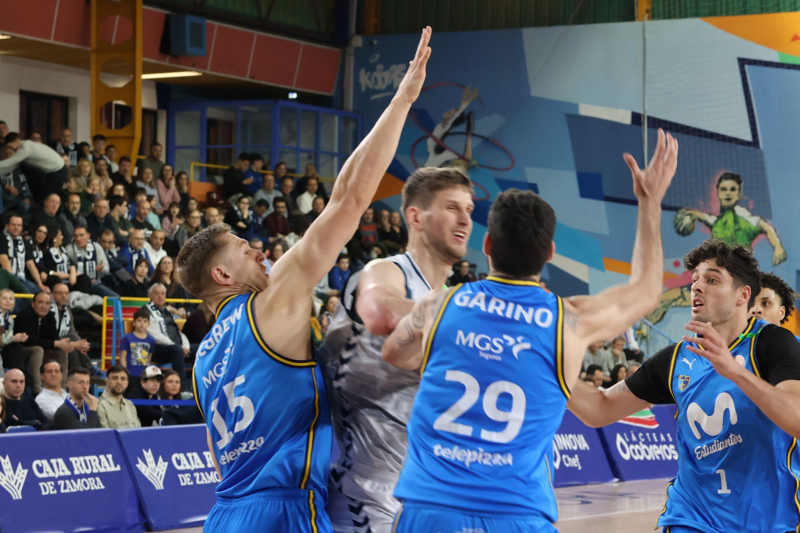 GALERÍA | Revive el esperado encuentro entre el CB Zamora y el Movistar Estudiantes