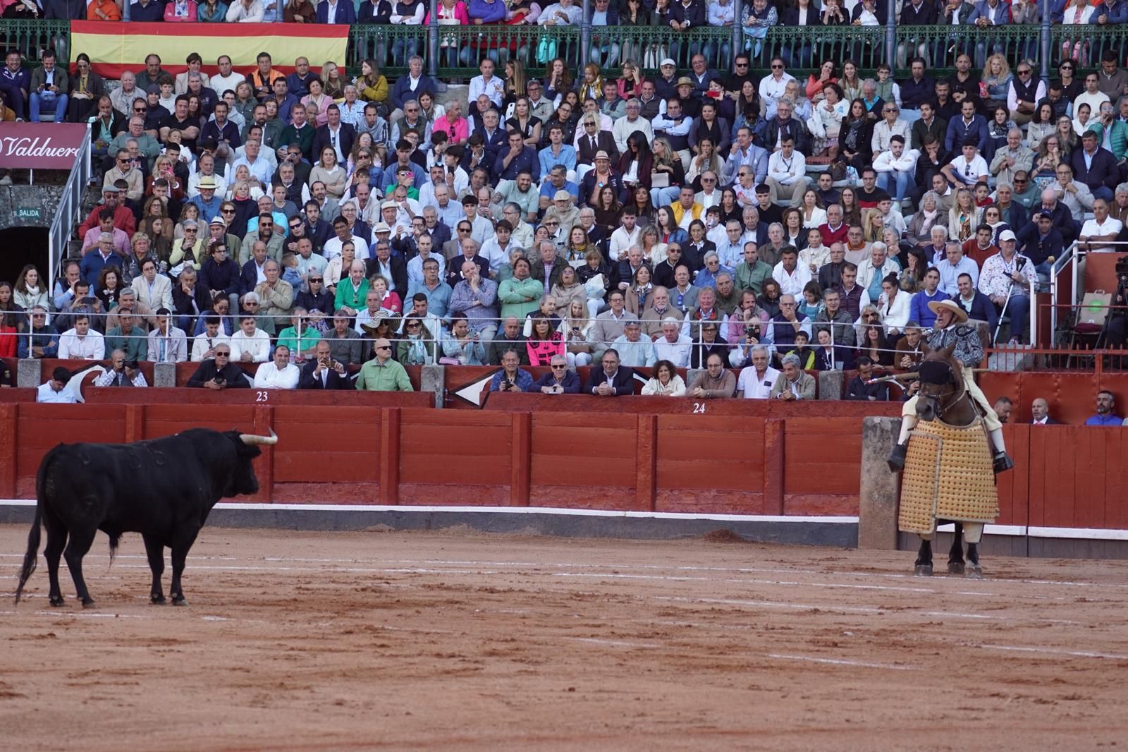 La corrida concurso para despedir la feria con Morante, Talavante y Borja Jiménez: imágenes de los mejores momentos en La Glorieta