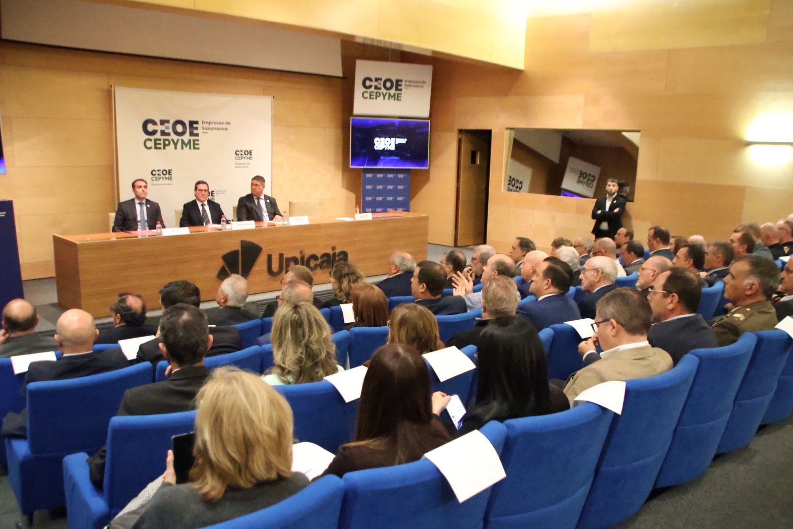 Acto institucional de la unidad empresarial en Salamanca.
