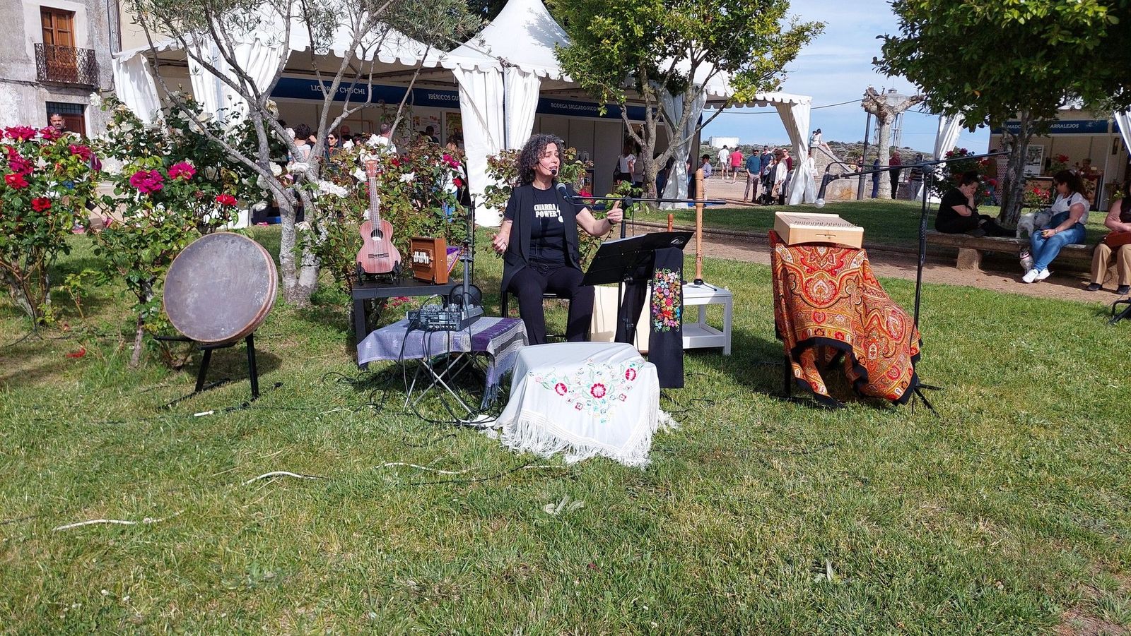 Actuación durante la feria alimentaria de Ledesma