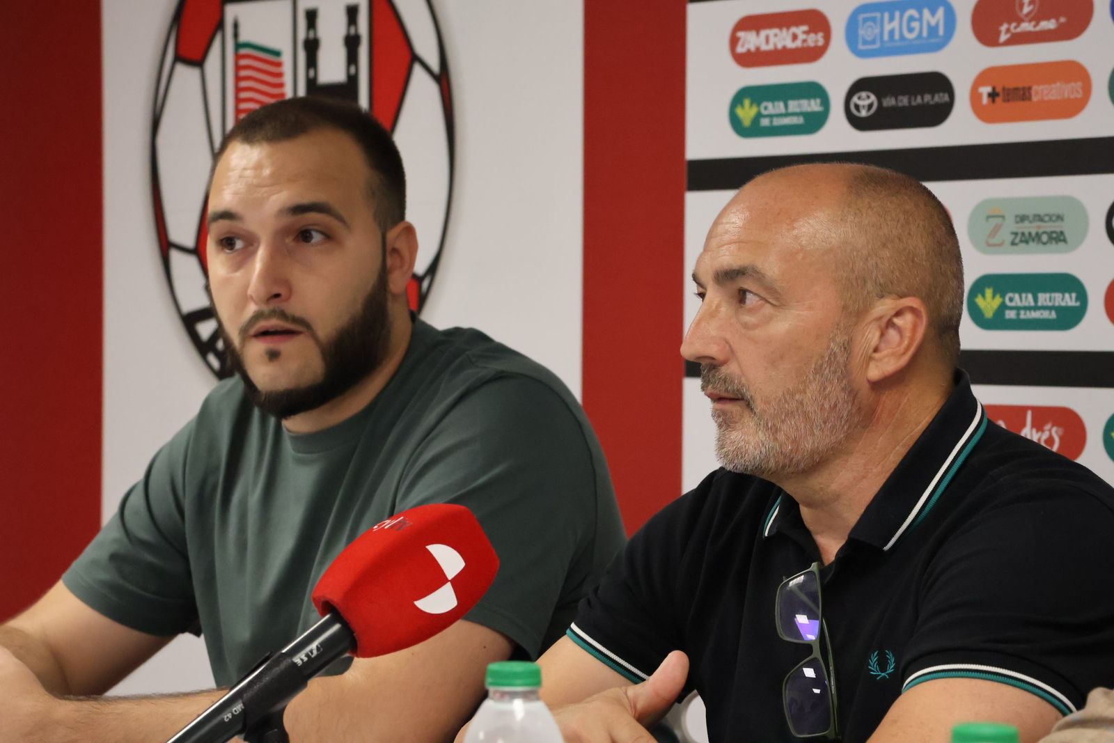 presentacion-de-juan-sabas-como-nuevo-tecnico-del-zcf-65