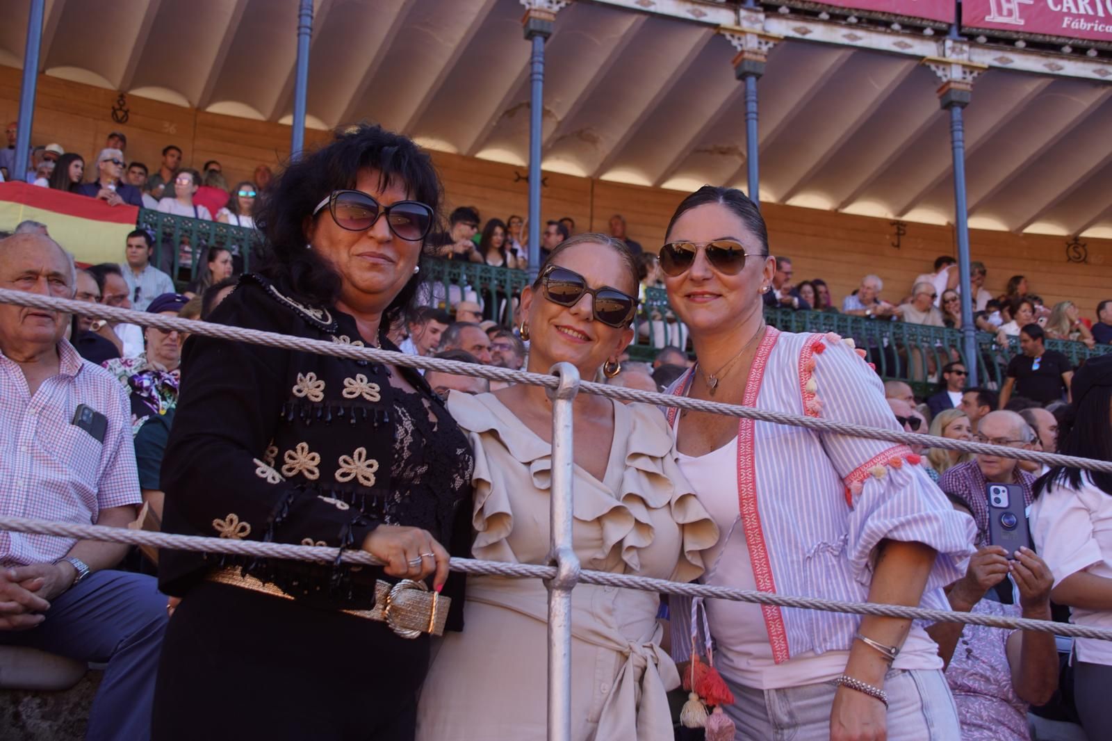 Así ha vivido la afición de La Glorieta el primer cartel de figuras de la feria: imágenes del ambiente en los tendidos y en el patio de cuadrillas