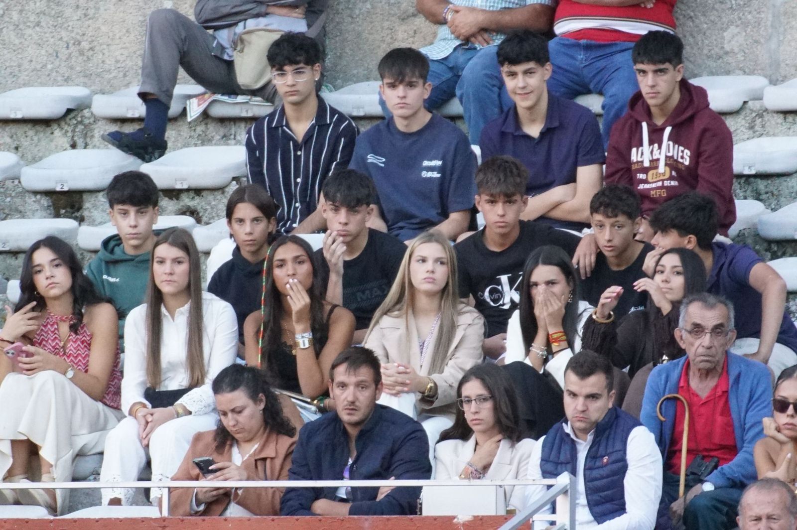 Clase práctica con alumnos de la Escuela de Tauromaquia de Salamanca (Diego Mateos, Noel García y Álvaro Rojo con erales de Esteban Isidro)
