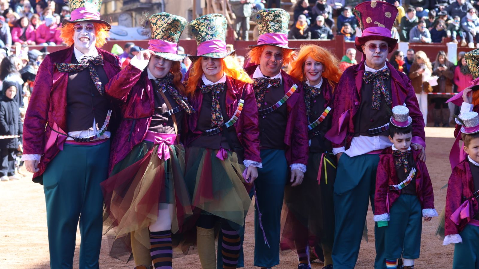 ‘Sombrereros locos’. Concurso de disfraz callejero del Carnaval del Toro 2026