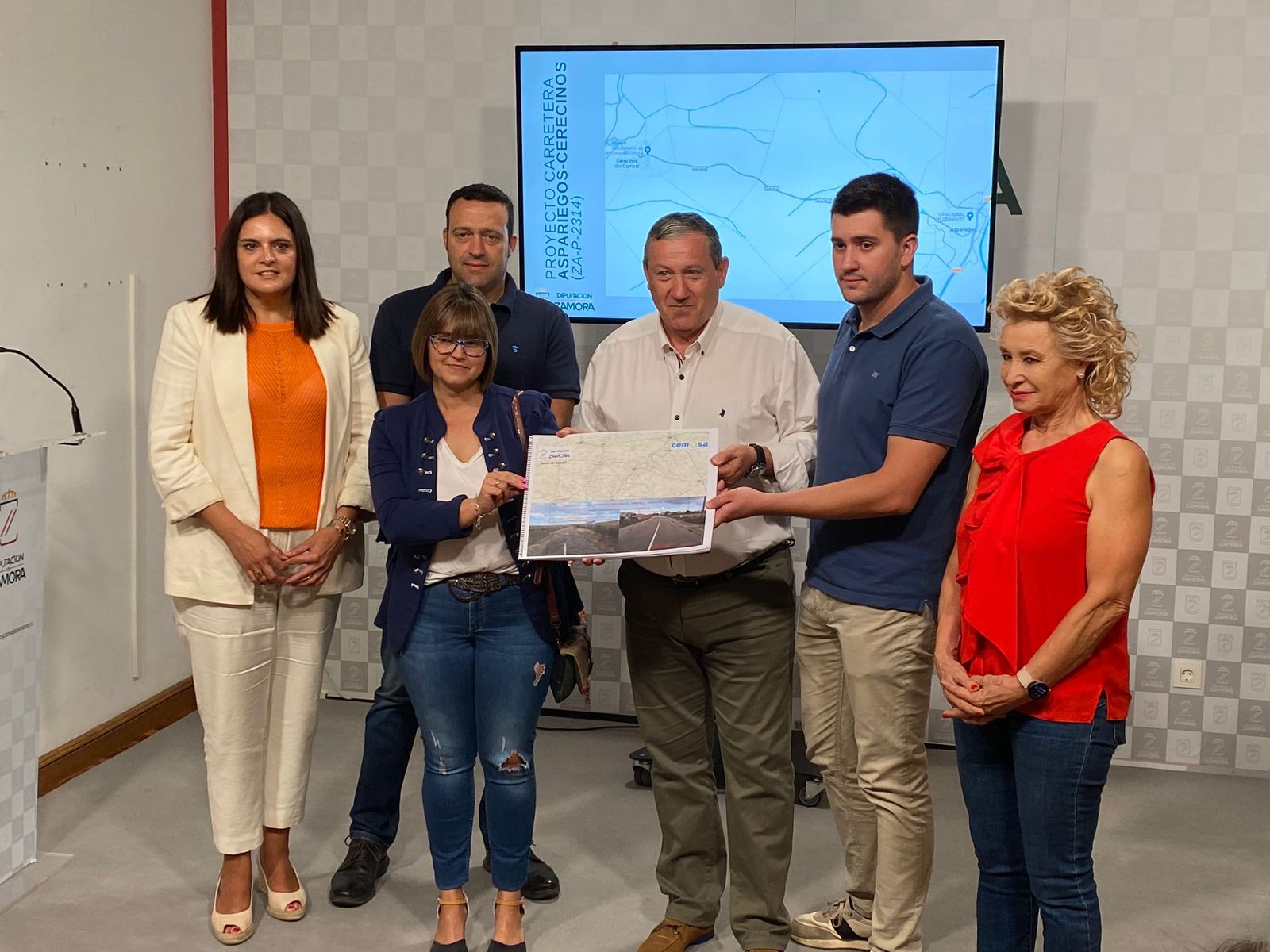 Alcaldes de Cerecinos de Cañizal y Aspariegos.