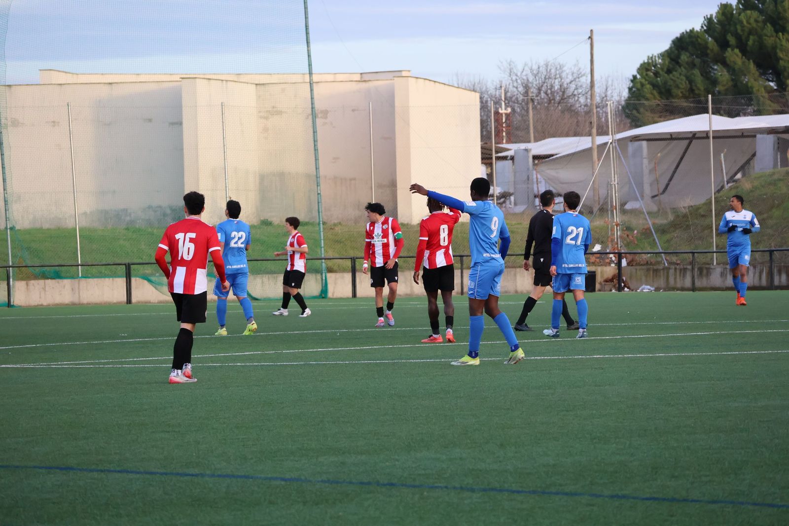 Empate del Zamora CF B ante CDF Cubillos