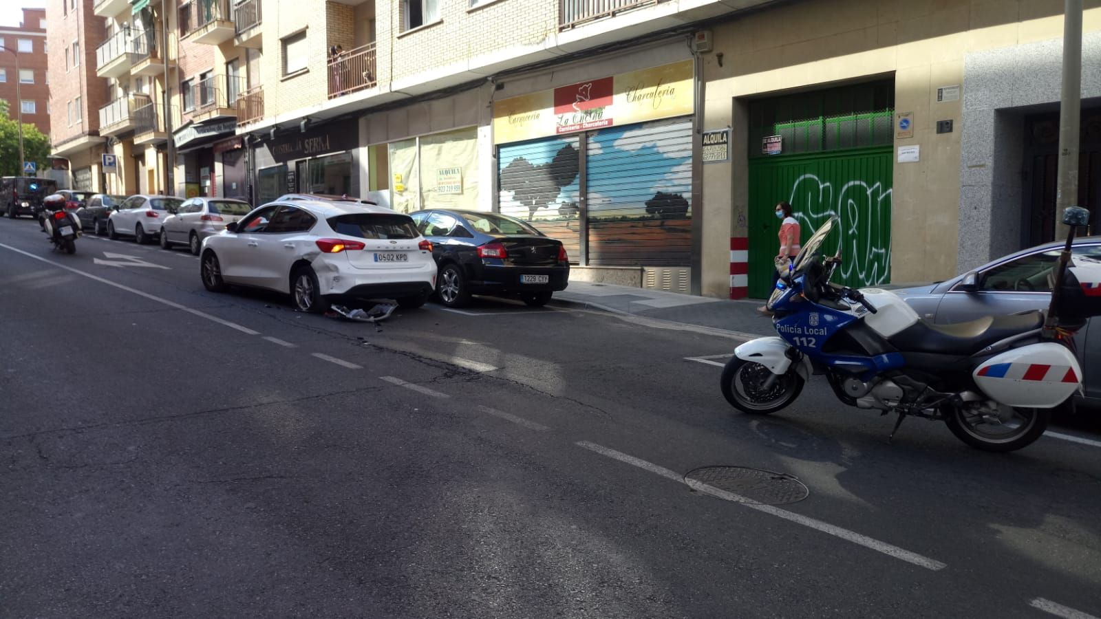 Estado en el que quedó uno de los vehículos tras el choque en el Camino de las Aguas