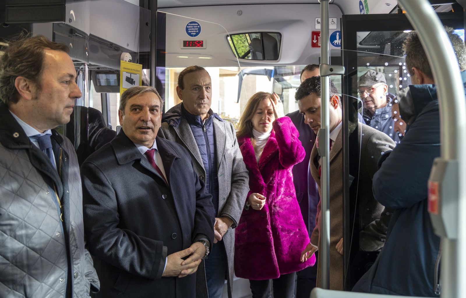 El consejero de Movilidad, José Luis Sanz Merino, presenta el balance de Buscyl en Carbajosa