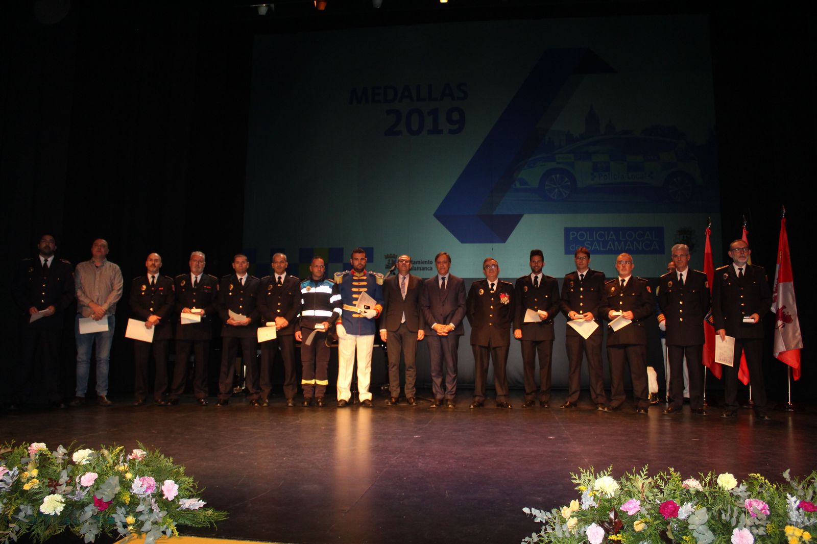 entrega-de-medallas-de-reconocimiento-a-la-policia-local-20