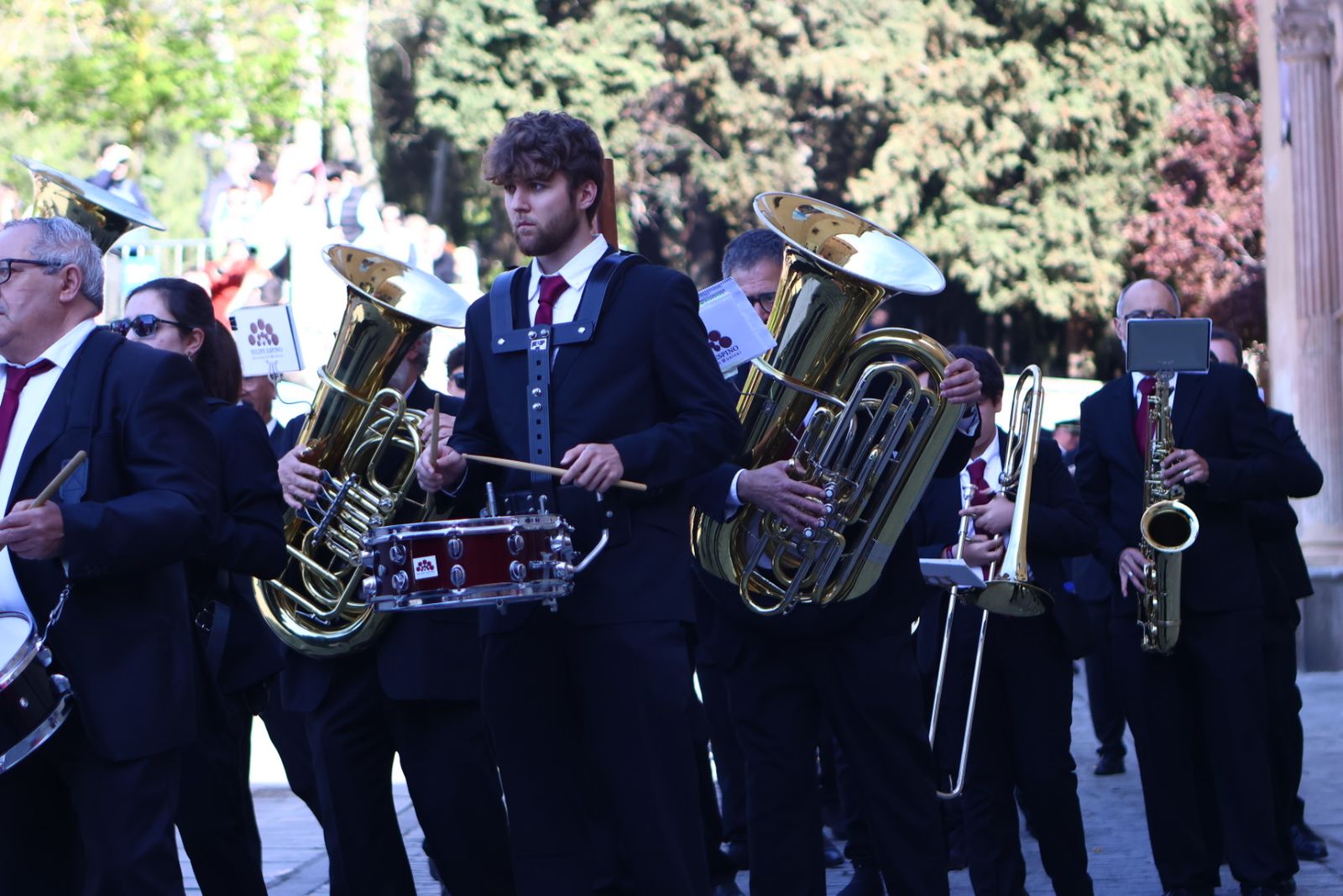 Procesión del encuentro de Nuestra Señora de la Alegría y Jesús Resucitado en el Domingo de Resurrección en Salamanca