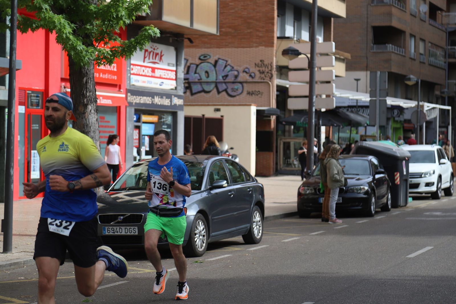 Carrera y marcha por el Día de Castilla y León en Zamora