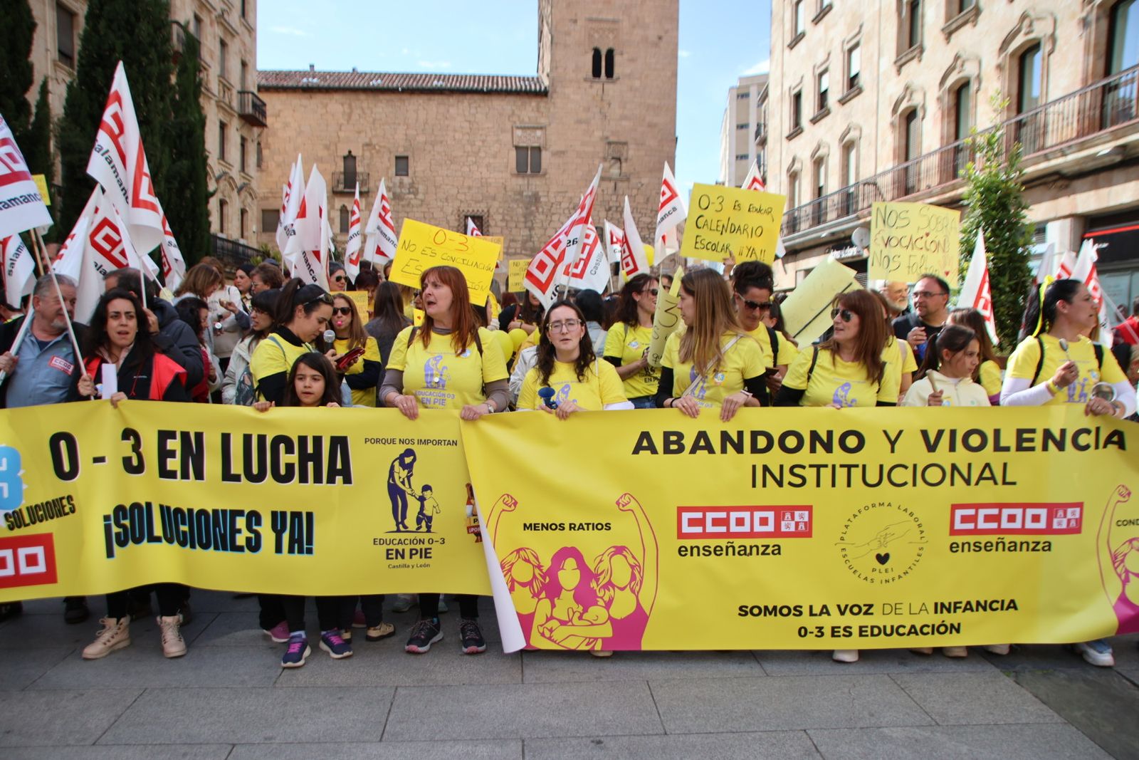 Concentración en la huelga de Educación Infantil