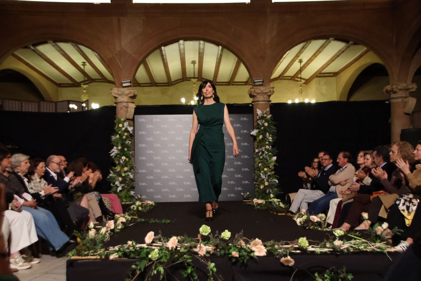 La Asociación Española contra el Cáncer en Salamanca organiza "Desfilamos contra el cáncer"