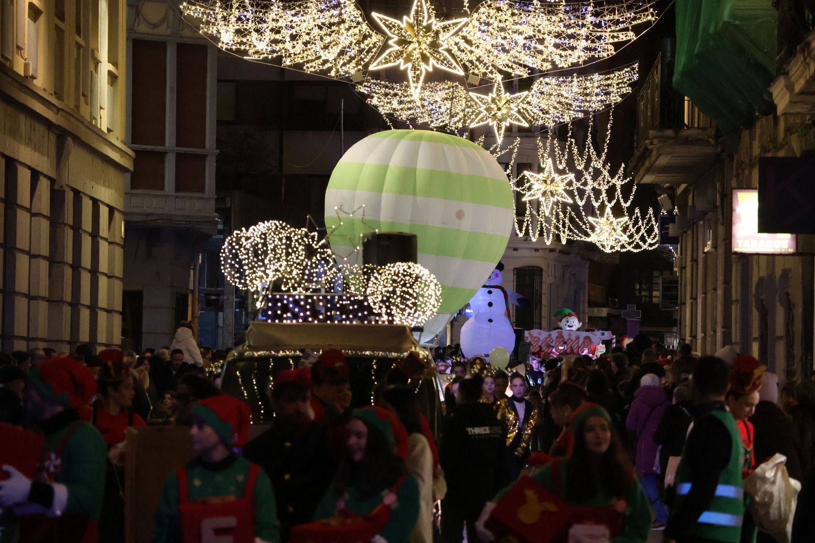 GALERÍA | El animado pasacalles de Escena por el centro de Zamora, en imágenes