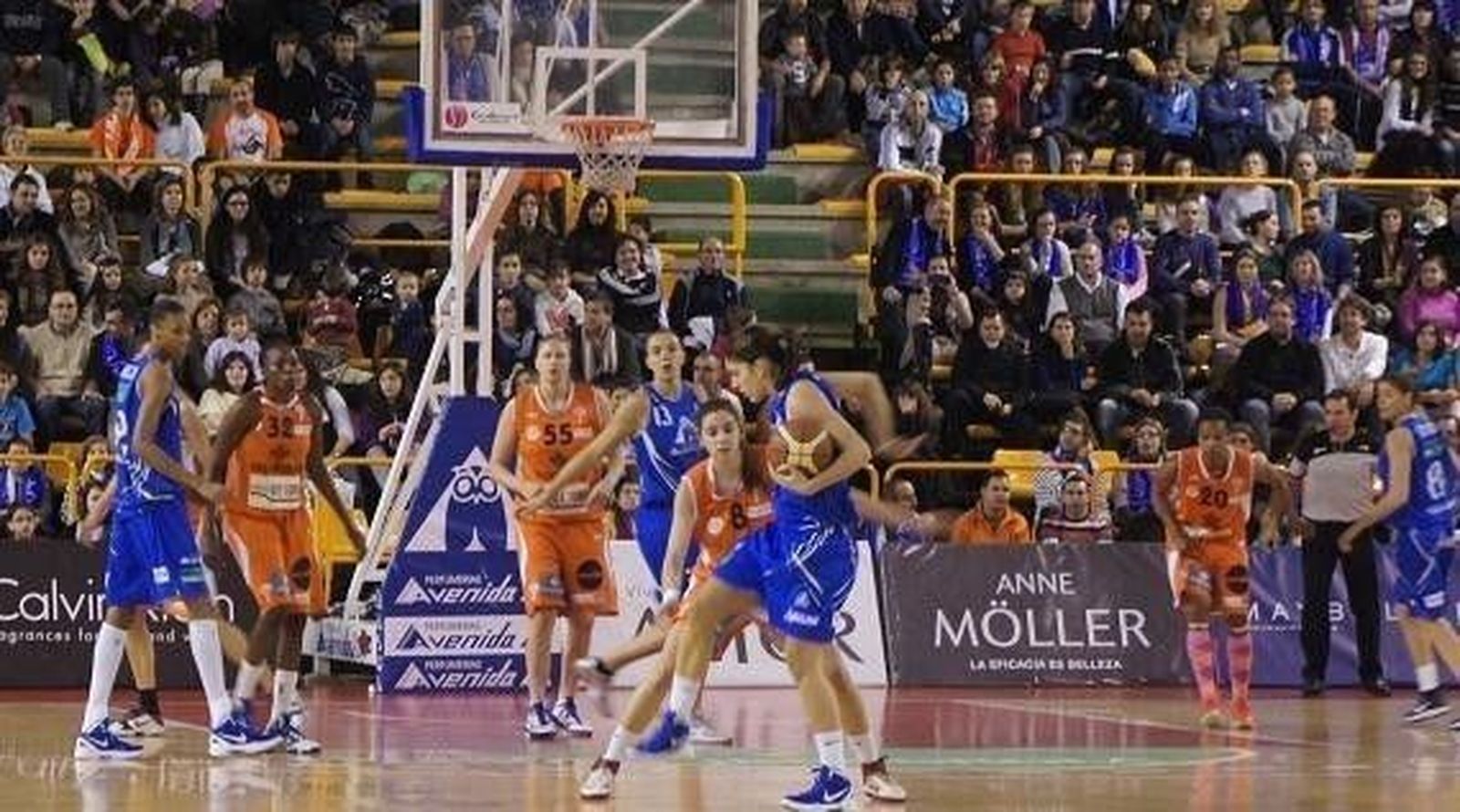 FINAL: Perfumerías Avenida, 82 - Caja Rural Zamora, 62