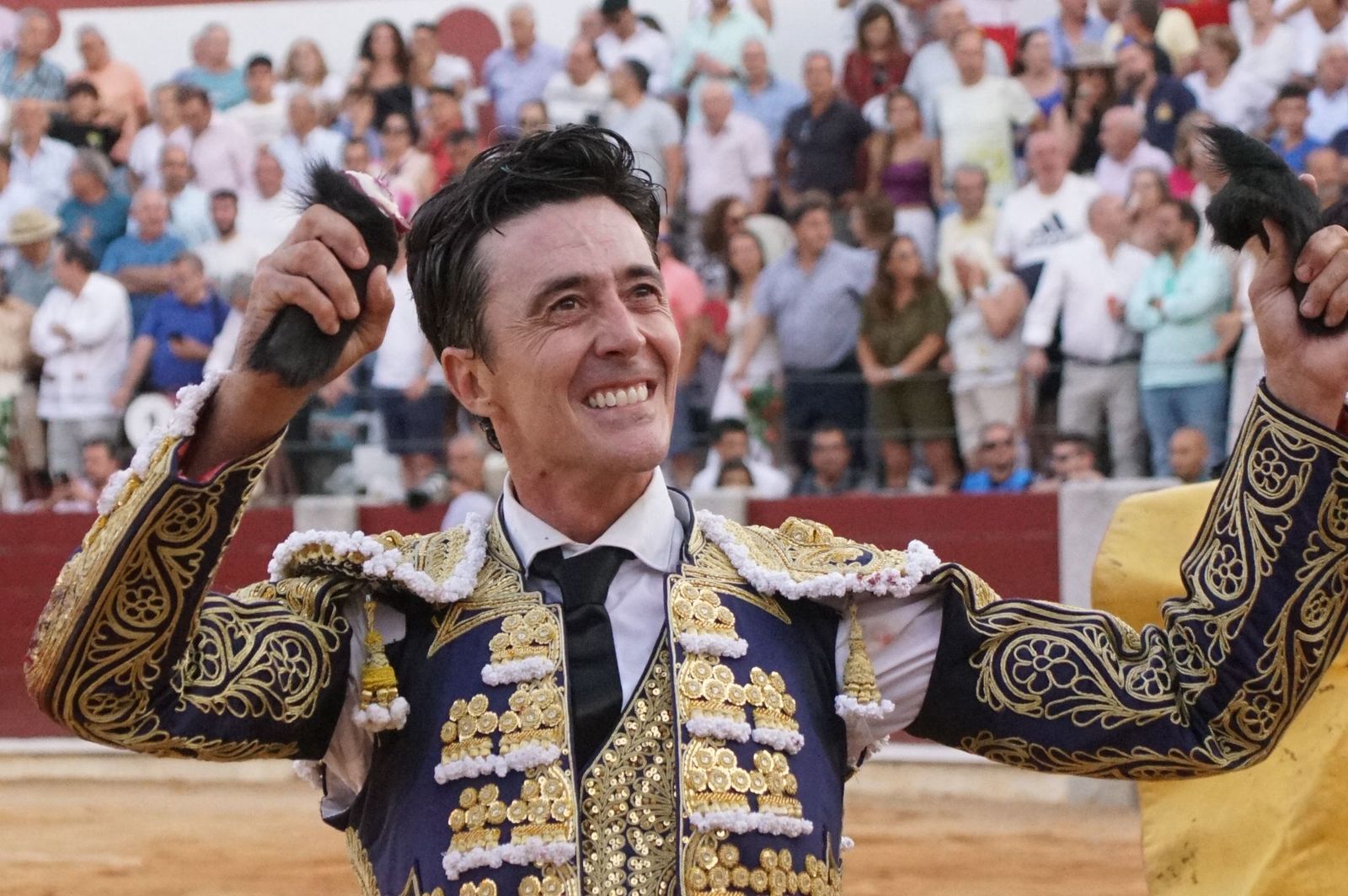 En imágenes la despedida de los ruedos de El Capea en Guijuelo