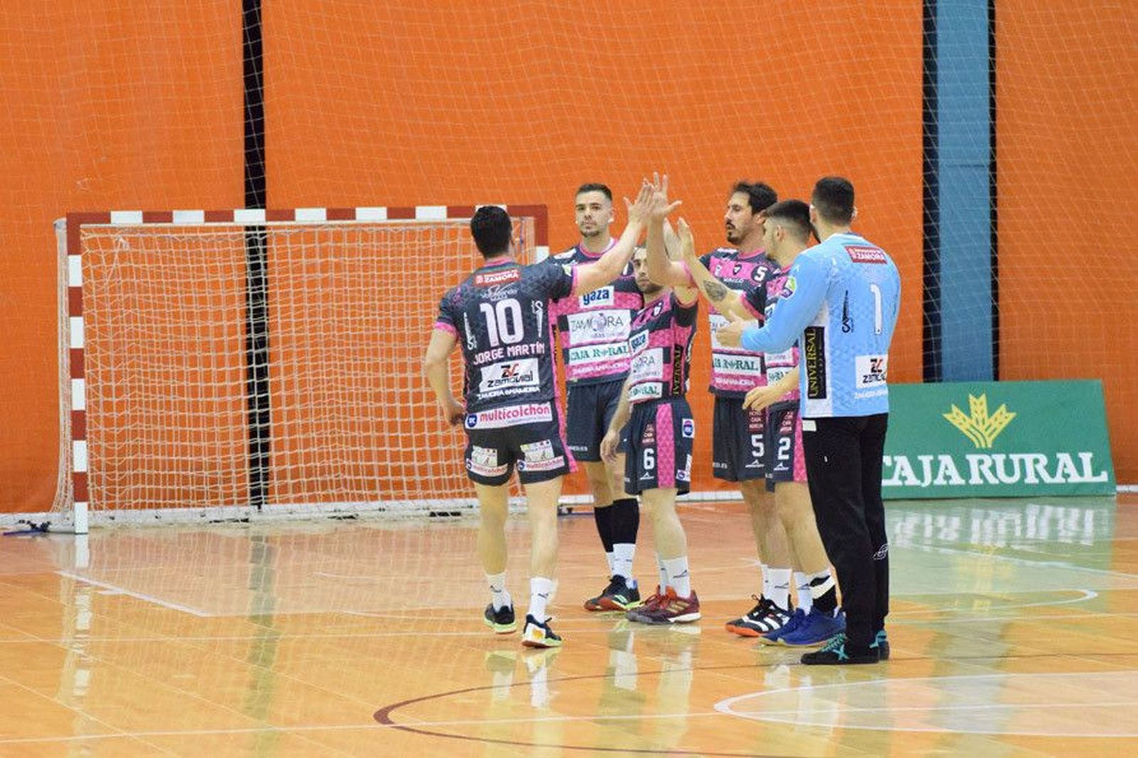 El Rutas del Vino sale de visita para intentar abrir brecha con el descenso