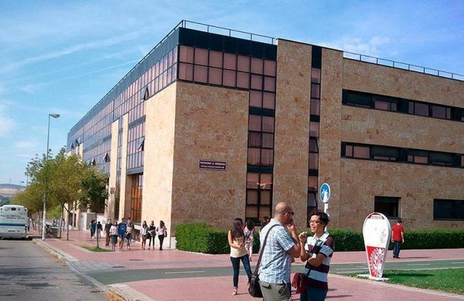 Universidad facultad derecho 625x405