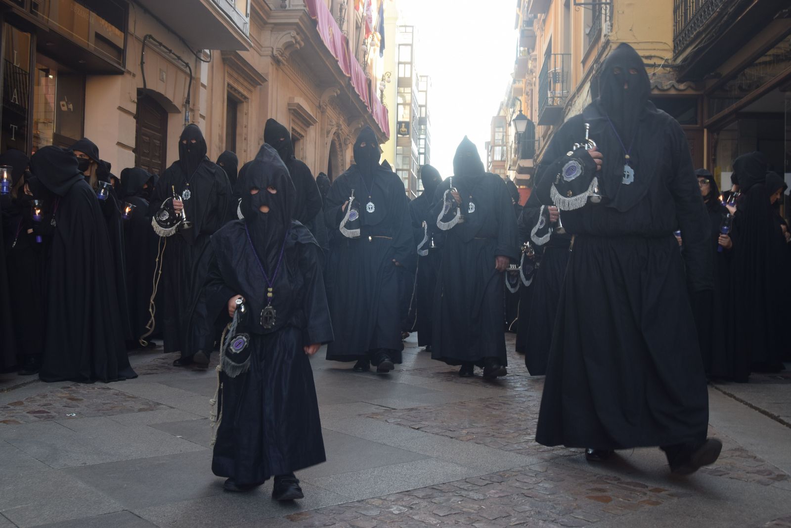 procesion-de-la-virgen-de-la-soledad-12